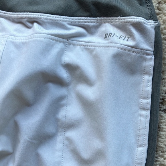 Nike track pants XS white with gray accent with side pockets - Picture 4 of 7